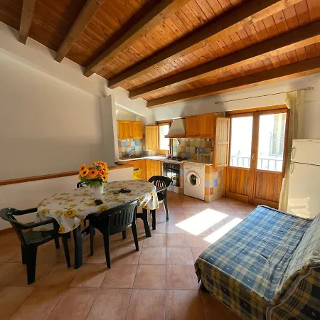 Casa Del Golfo Apartment